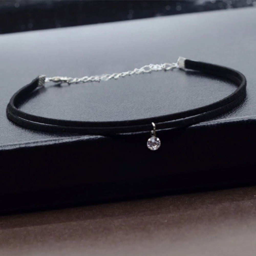 ♡ Crystal Choker - Picture 3 of 7